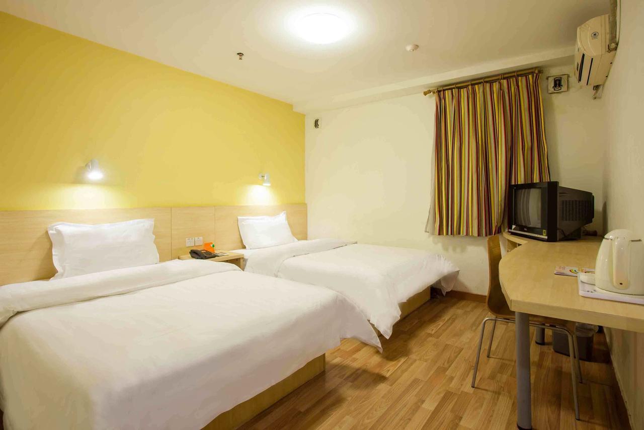 7Days Inn Deyang Wenmiao Square Стая снимка